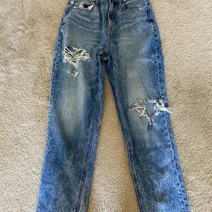 American eagle mom jeans!